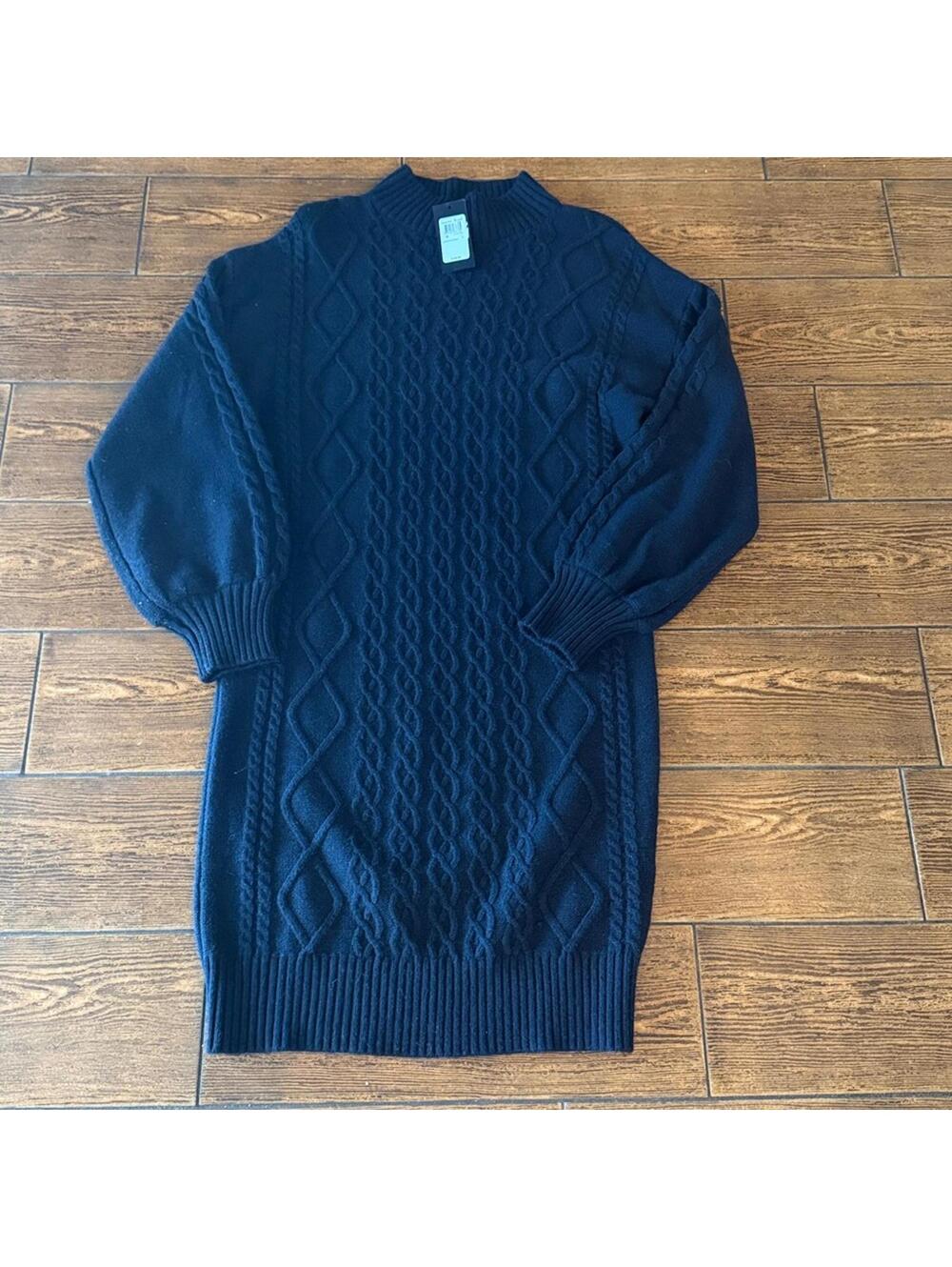 Guess Long Sweater Dress Black New with tags size Medium